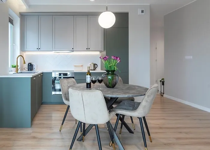 River View - Widok Na Wode, Parking W Hali, 3Pok I 5 Lozek, Klima, Netflix I Max, Centrum